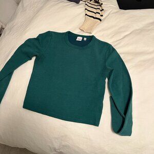 Aritzia tna longsleeve size small